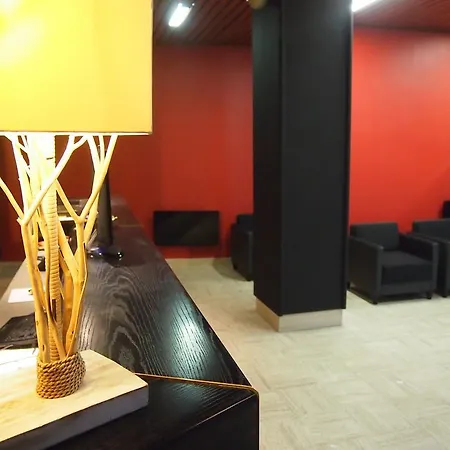 Comfort Hotel Rosporden Concarneau-3