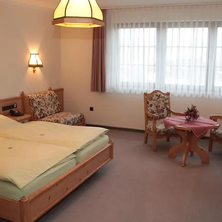 Hotel Zum Walde-2