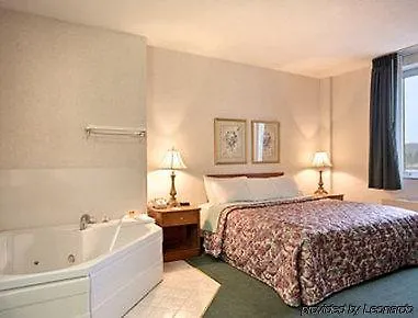 Elkins Inn And Suites-2