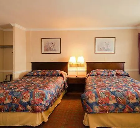 Rodeway Inn Fairfax-3
