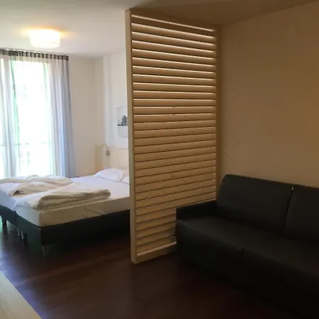 Komodo Short Stay Apartments-3