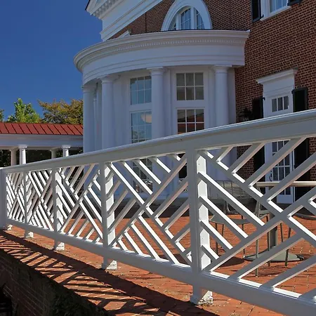 University Of Virginia Inn At Darden-3