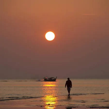 Sunrise Tropical Resort-2