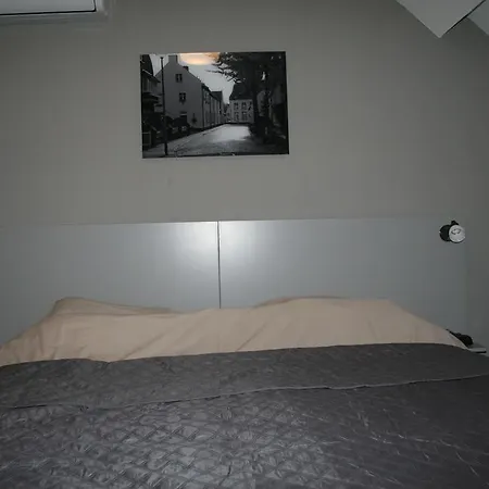 Thorn B&B-2