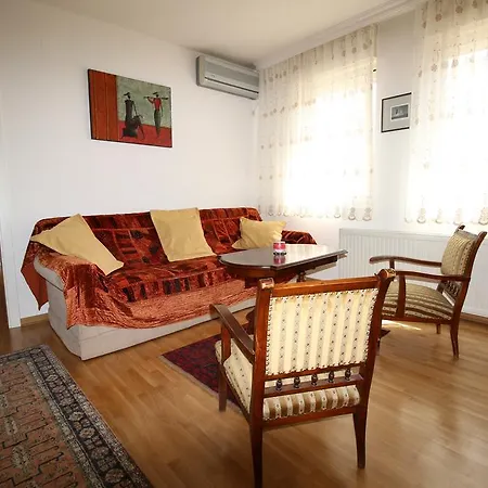 Hotel Admiral Arena Garni-2