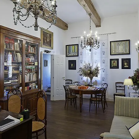 M Club De Luxe B&B-2