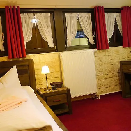 Parkhotel Schwarzenberg - Garni-3