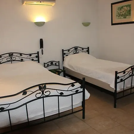 Hotel Restaurant La Camargue-2