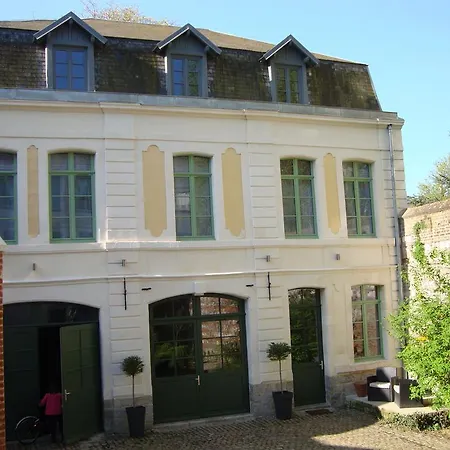 La Cour Des Carmes-3