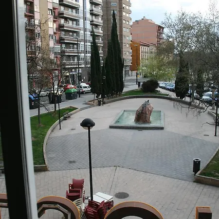 Hostal Puente de Piedra-3