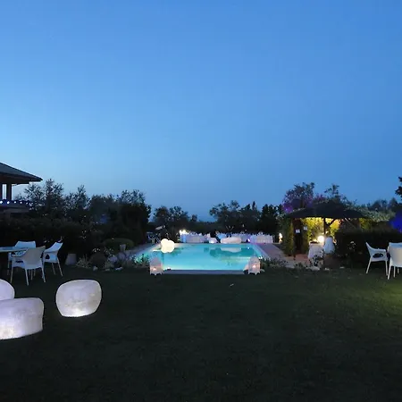 Villa Zagara Luxury Bed And Breakfast-3