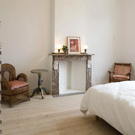 Antwerp B&B-2