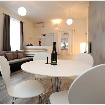 Guest House D&G -I Apartment & Room-3
