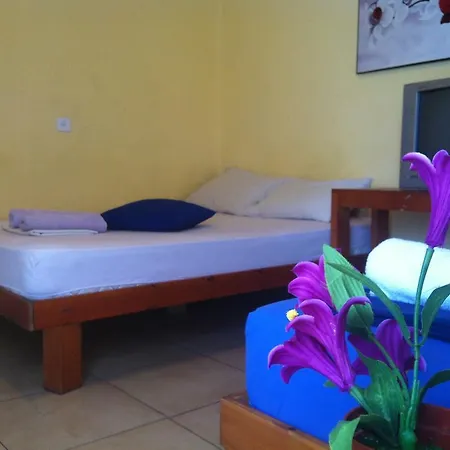 Hotel 28-3