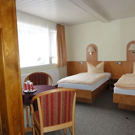 Hotel Garni Melchendorf-3