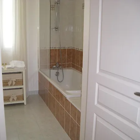 Chambres d'Hotes la Raspeliere-3