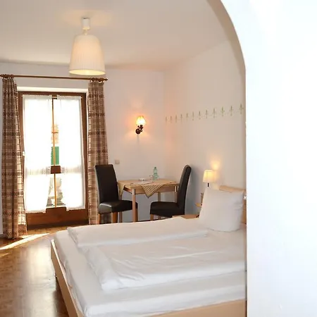 Bayersoier Hof-2