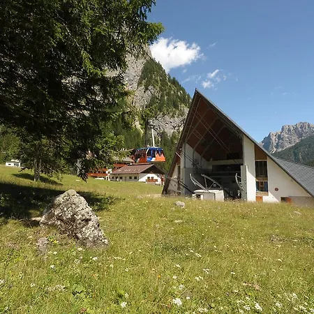 Rifugio Fedaia-3