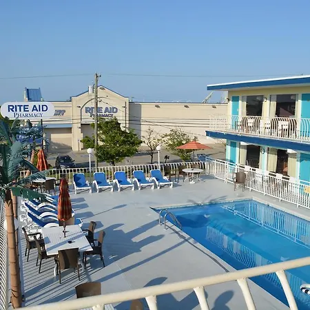 Royal Court Motel-2
