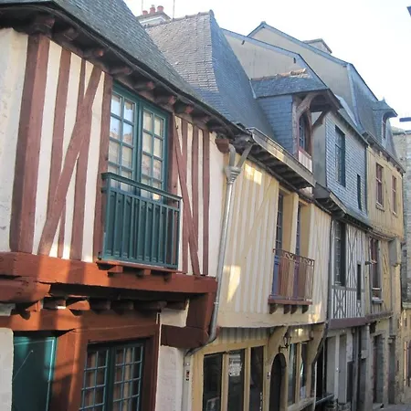 Le Minotel-2