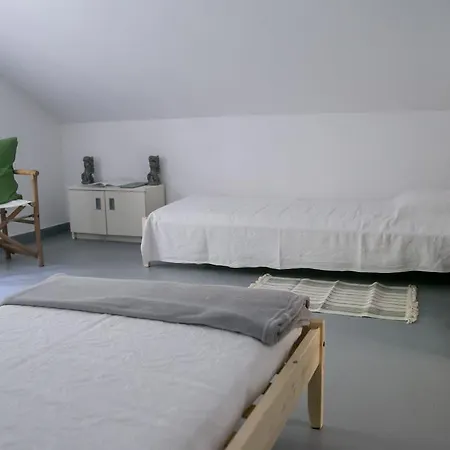 The Five House-3