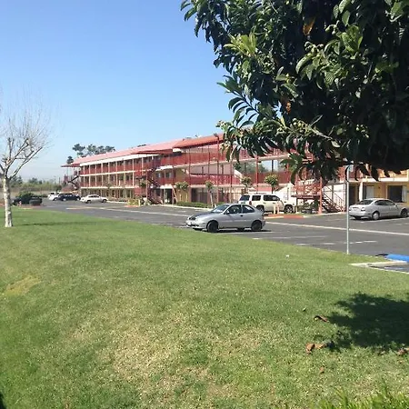 Budget Inn Anaheim/Santa Ana-3