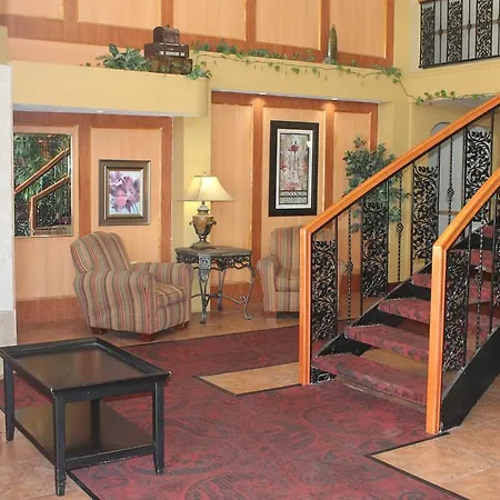 Bays Inn And Suites Baytown-2