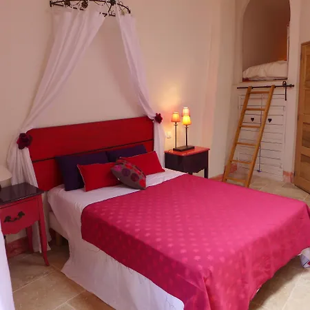 Maison d'hôtes Une hirondelle en Provence-3