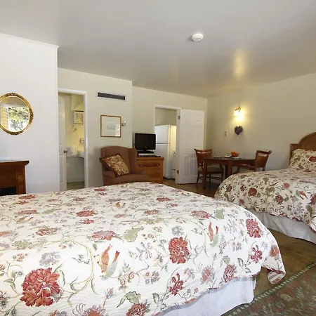 Meadowlark Inn-3