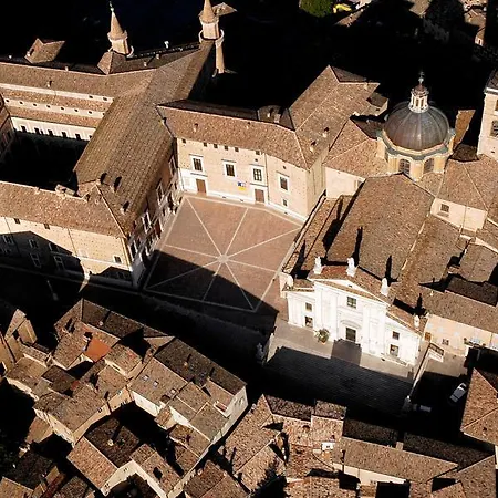 Guest House Domus Urbino-3