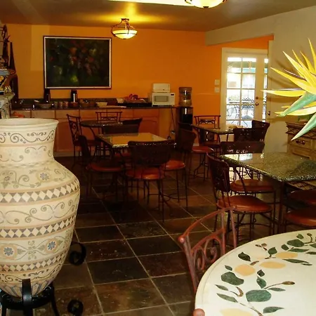 Vineyard Inn Hotel-2