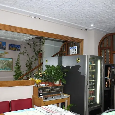 Pension Americano-2