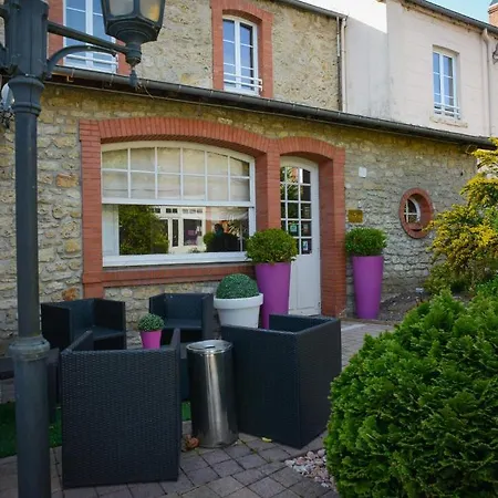 Logis Hôtel Restaurant l'Auberge Normande-3