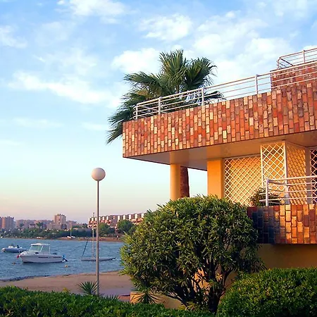 Ona Marina Arpon-3