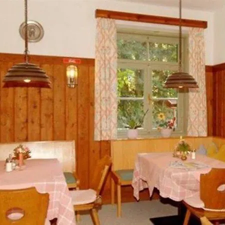 Pension Landhaus Buchenhain-2