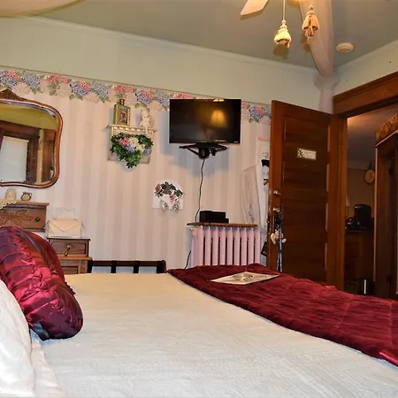 Franklin Street Inn Bed & Breakfast-3