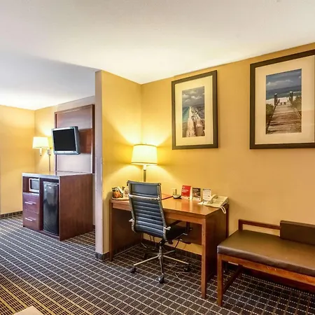 Comfort Suites-2
