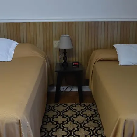 Gorgeous View Motel-3
