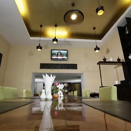 East Hotel-2