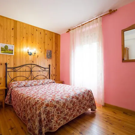 Hostal Pirineos-3