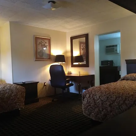 Acorn Motel - Black Mountain-2