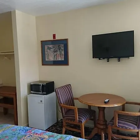 Bristol Motel-2