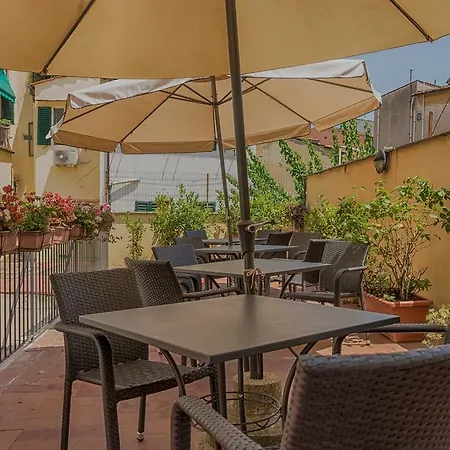 Hotel Monica-2