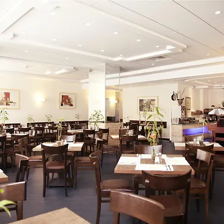 Deborah Hotel By Arcadia Hotels Chain-2