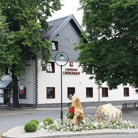 Landhotel Lindenhof-3