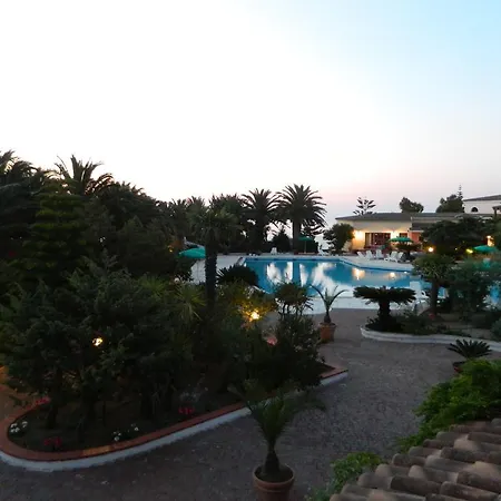 Hotel Le Quattro Lune-2