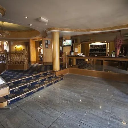 Royal Cambridge Hotel-2