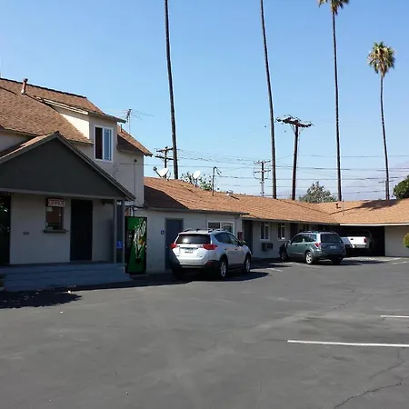 New Kansan Motel-3