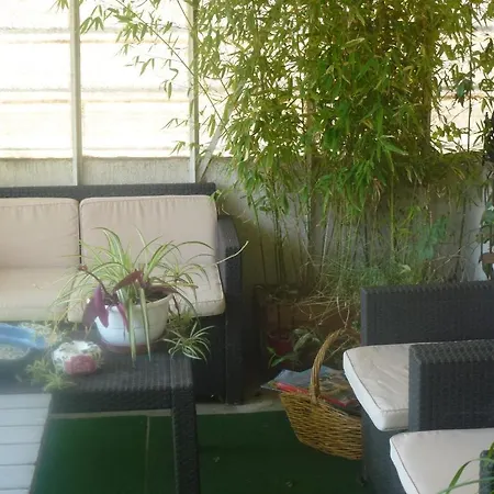 L'Auberge Espagnole - Bed&Breakfast-3