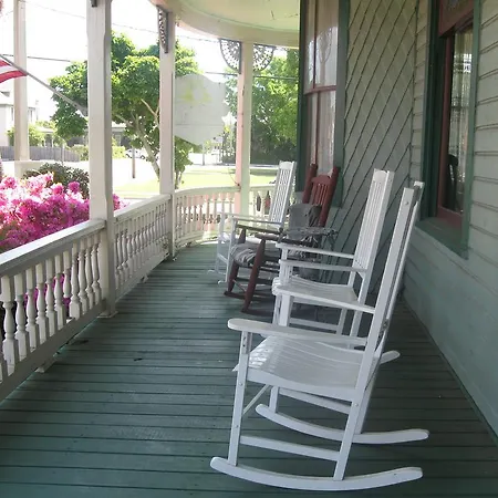 Pensacola Victorian Bed & Breakfast-2